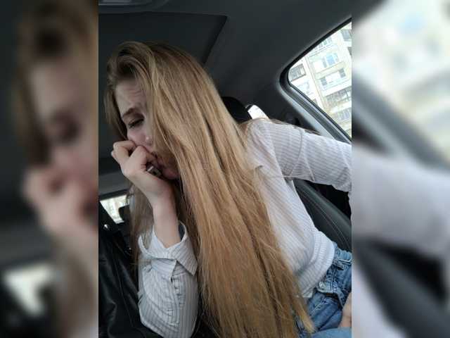 Capturas de tela de transmissão LEILA-ANGELL