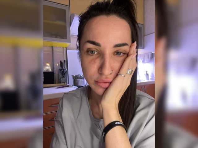 Capturas de tela de transmissão -MILFANN-