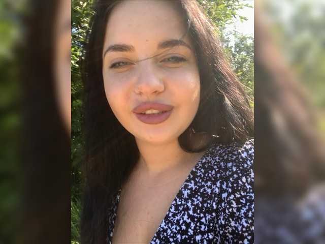 Capturas de tela de transmissão -Louise-