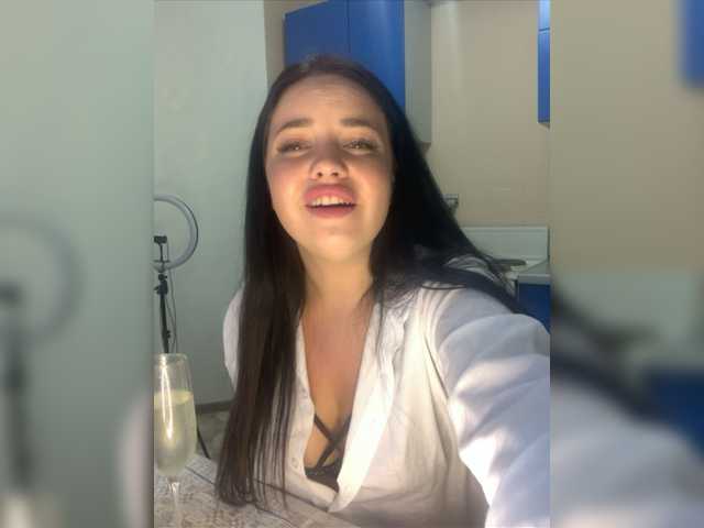Capturas de tela de transmissão -Louise-