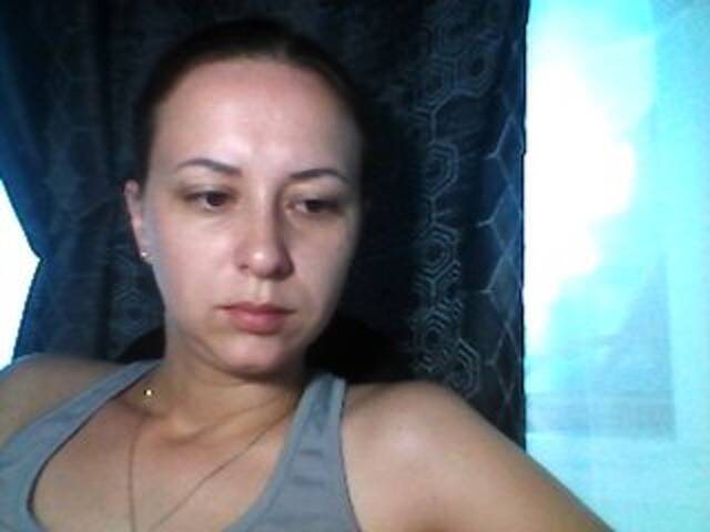 Capturas de tela de transmissão 19Eleonora