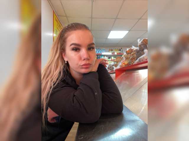 Capturas de tela de transmissão blonde_in_top