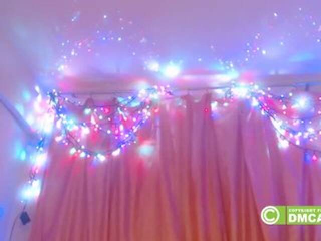 Capturas de tela de transmissão Misskristin