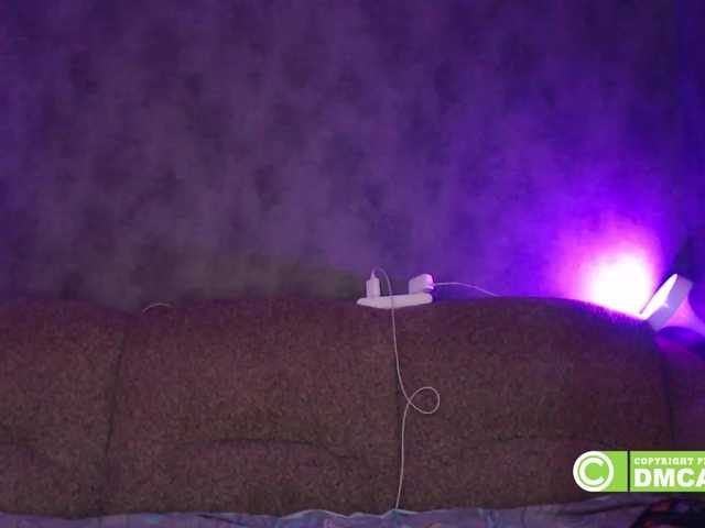 Capturas de tela de transmissão Misskristin