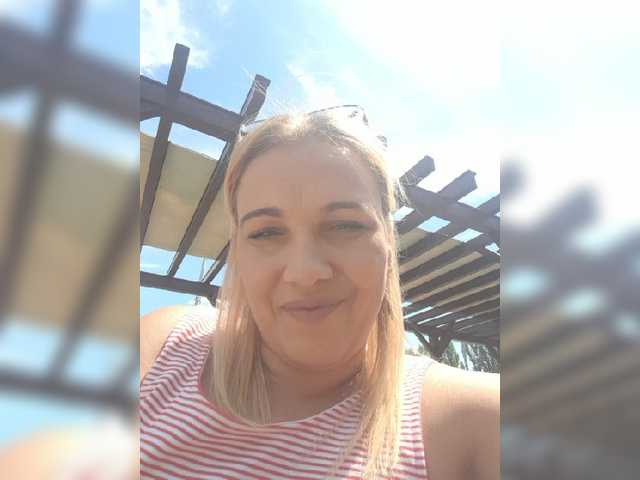 Capturas de tela de transmissão AbbyBones