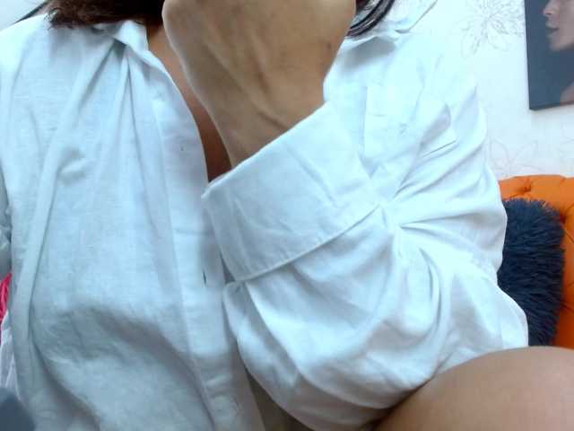 Capturas de tela de transmissão AbrilBeltran