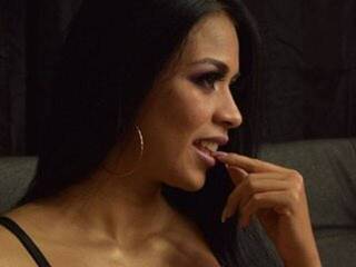 Chat de vídeo erótico AdaraDerail