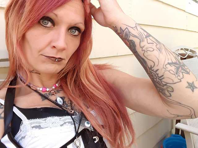 Foto do perfil Adelaideskyy