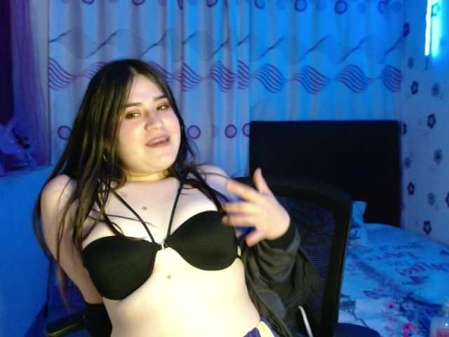 Capturas de tela de transmissão AdeleBlue