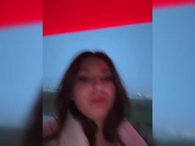 Capturas de tela de transmissão Adelina21