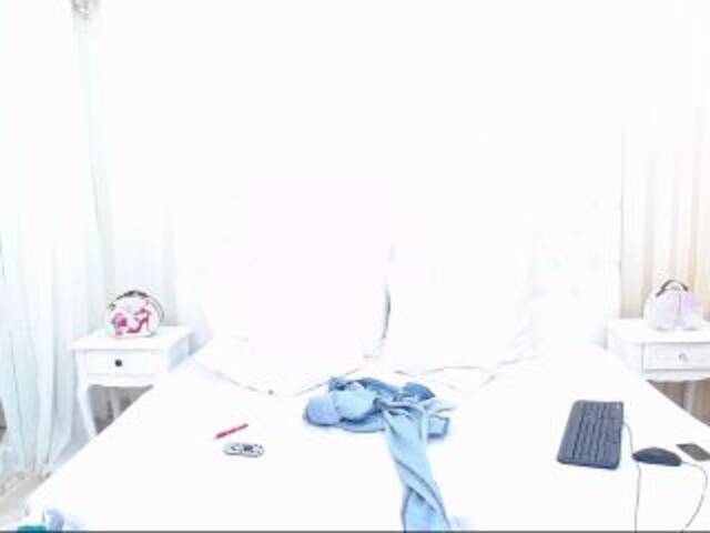 Capturas de tela de transmissão AdellaydeTay