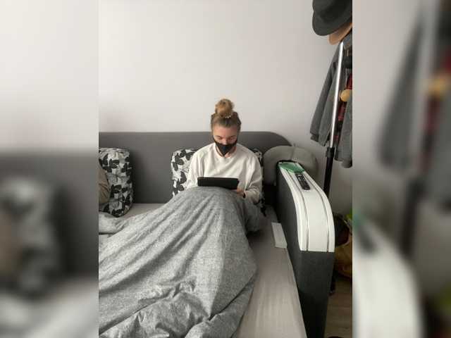 Capturas de tela de transmissão Adellinka