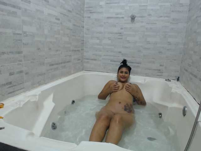 Capturas de tela de transmissão AFRODITA141