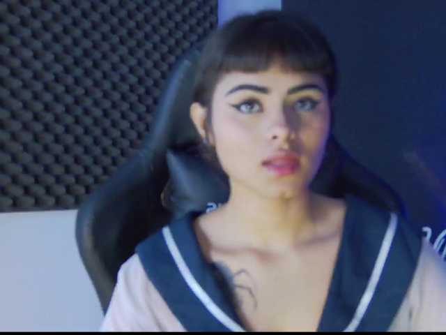 Capturas de tela de transmissão Agatha-lane