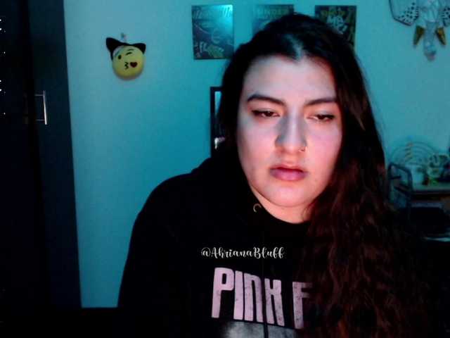 Capturas de tela de transmissão ahrianabluff