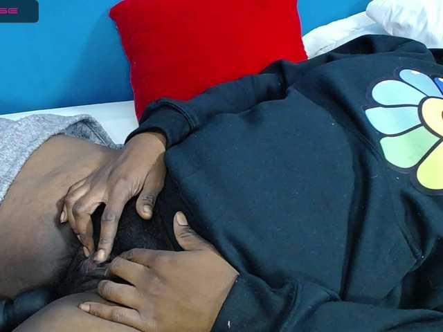 Capturas de tela de transmissão aisha-ebony