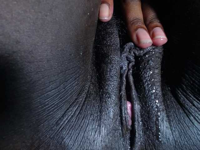 Capturas de tela de transmissão aisha-ebony