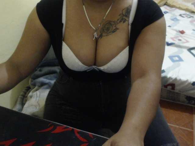 Capturas de tela de transmissão aishaaovit