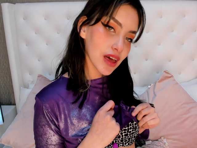 Capturas de tela de transmissão AlegnaTaylor