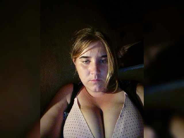 Capturas de tela de transmissão Aleksandra22261809
