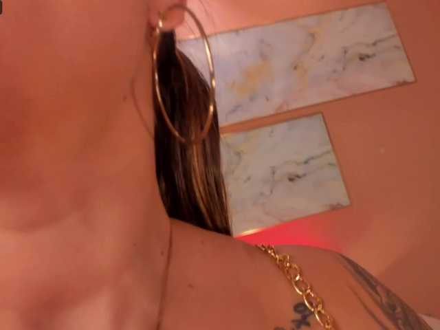 Capturas de tela de transmissão AlexaField