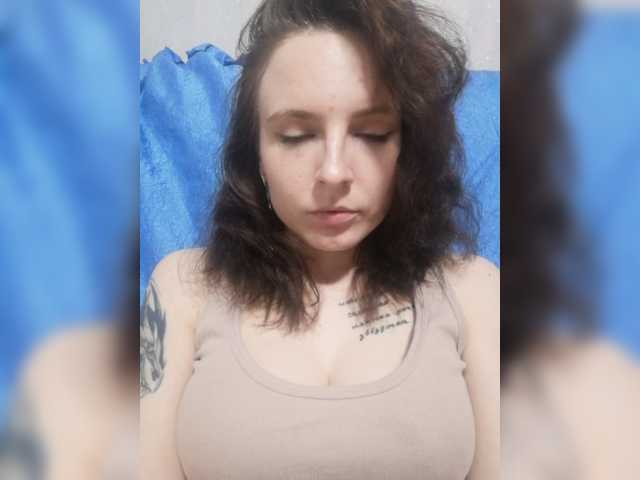 Capturas de tela de transmissão AlexaLaCrystal