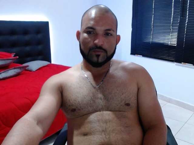 Capturas de tela de transmissão AlexaYDwayne