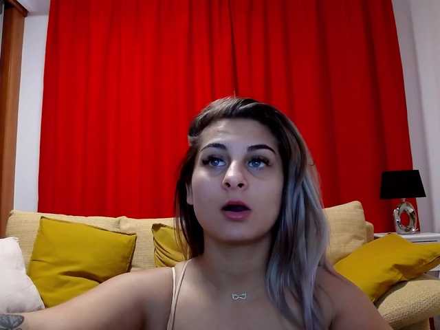 Capturas de tela de transmissão alexia-playgirl