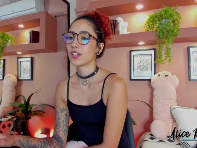 Capturas de tela de transmissão AliceBrave