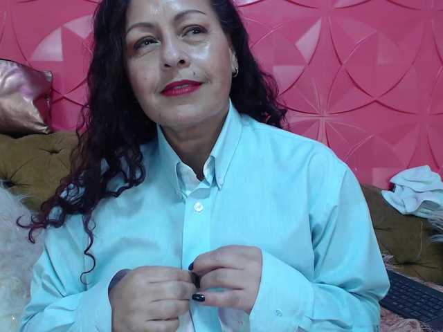 Capturas de tela de transmissão AliceDoyl