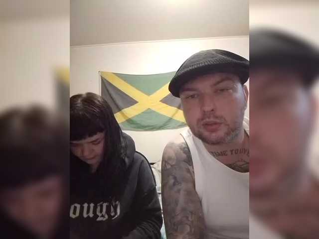 Capturas de tela de transmissão AliceFoxy777