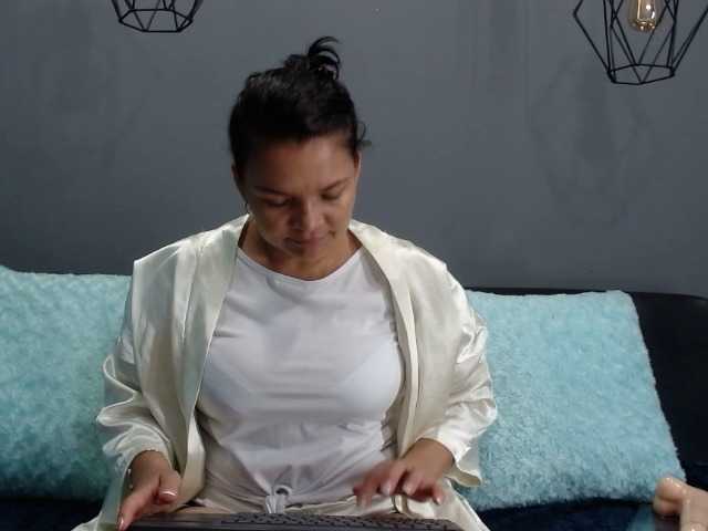 Capturas de tela de transmissão Alicejonnes