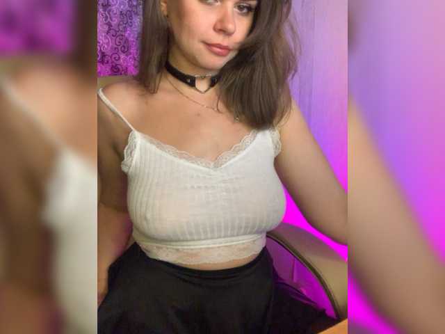 Capturas de tela de transmissão Alisia_Purr