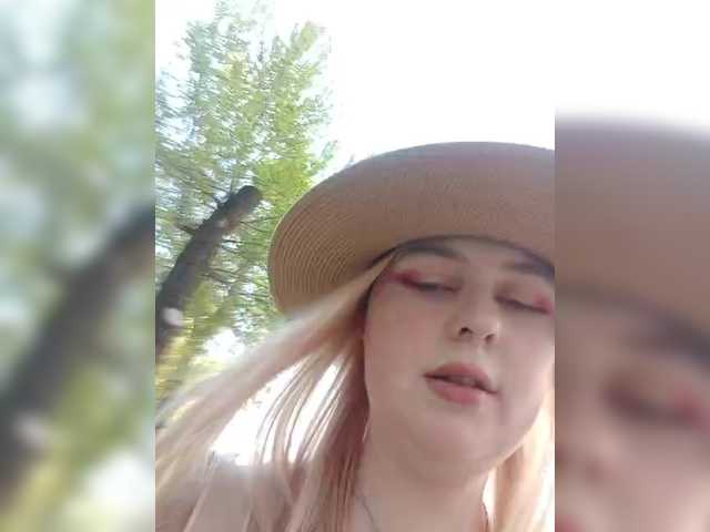 Capturas de tela de transmissão AliciaSvip