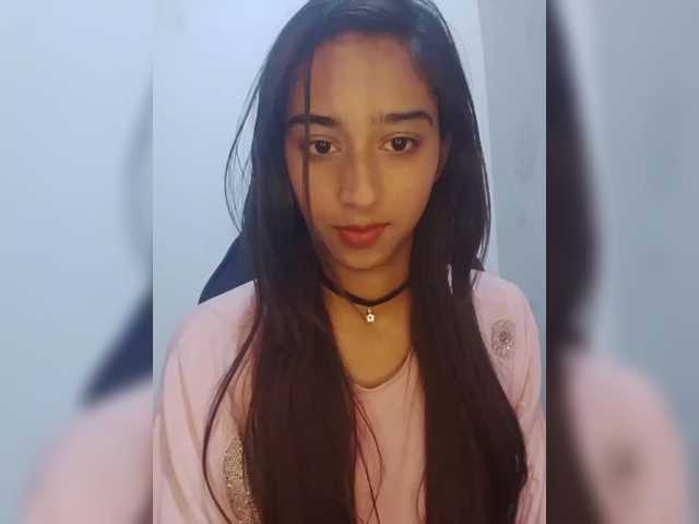 Capturas de tela de transmissão AlinaPopy