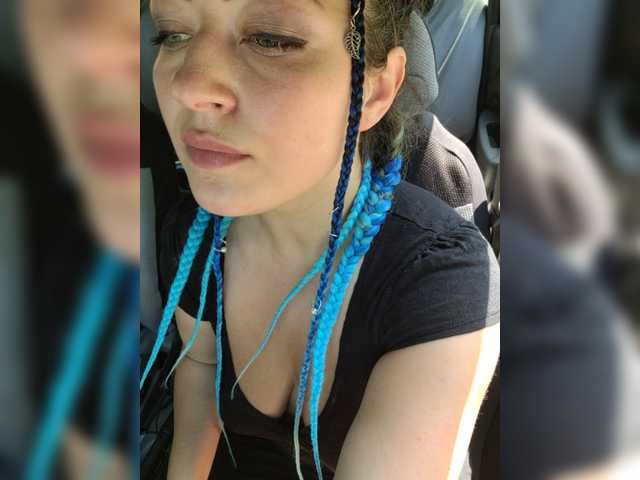 Capturas de tela de transmissão AlisaFist