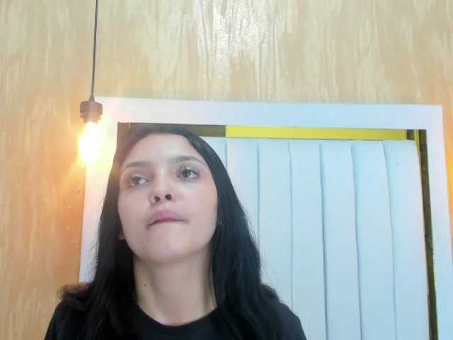 Capturas de tela de transmissão Alishe-Fetish