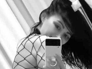 Chat de vídeo erótico Alisshorny