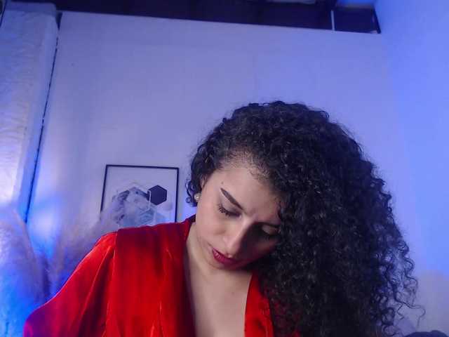 Fotos Alizon- Guys!! Let´s have some horny Fun My body wants youGoal - Oil all body + Striptease & Masturbate