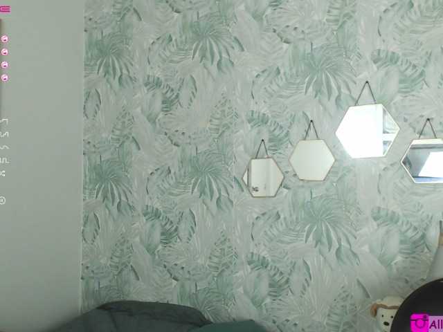 Capturas de tela de transmissão Alliee-1