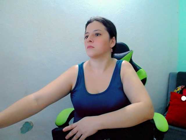 Capturas de tela de transmissão allisonbaby