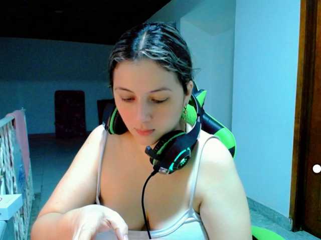 Capturas de tela de transmissão allisonbaby