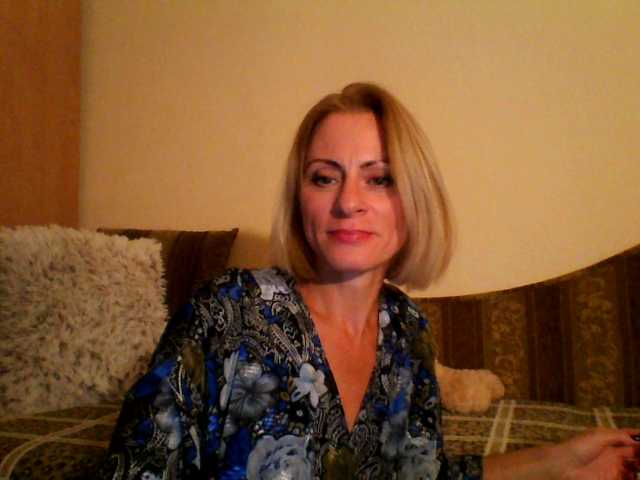 Capturas de tela de transmissão Alyisa