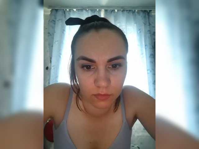 Capturas de tela de transmissão Alyona-3a