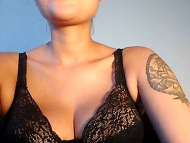 Capturas de tela de transmissão MilaGrey