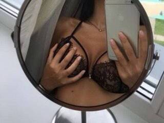 Chat de vídeo erótico Alissia_Kiss