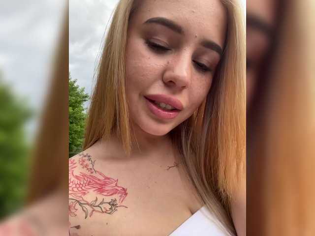 Capturas de tela de transmissão AmyGlad