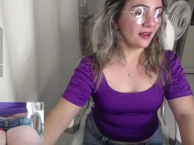 Capturas de tela de transmissão ana-hotmilf