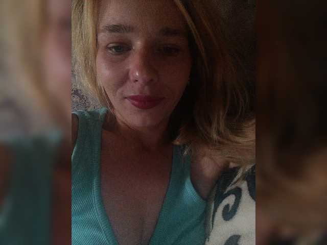 Capturas de tela de transmissão Anasstasiz
