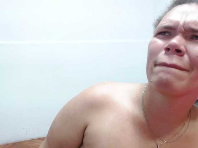 Capturas de tela de transmissão AndreaWhite